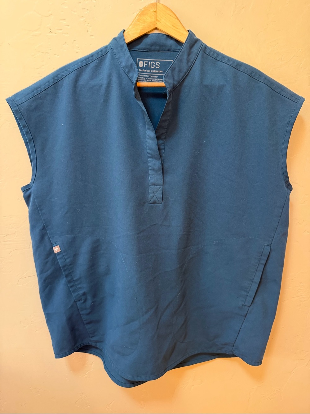 Figs Srubs Top Shirt Slweeveless Womens Mens Adult Size XS Blue V-Neck Pockets